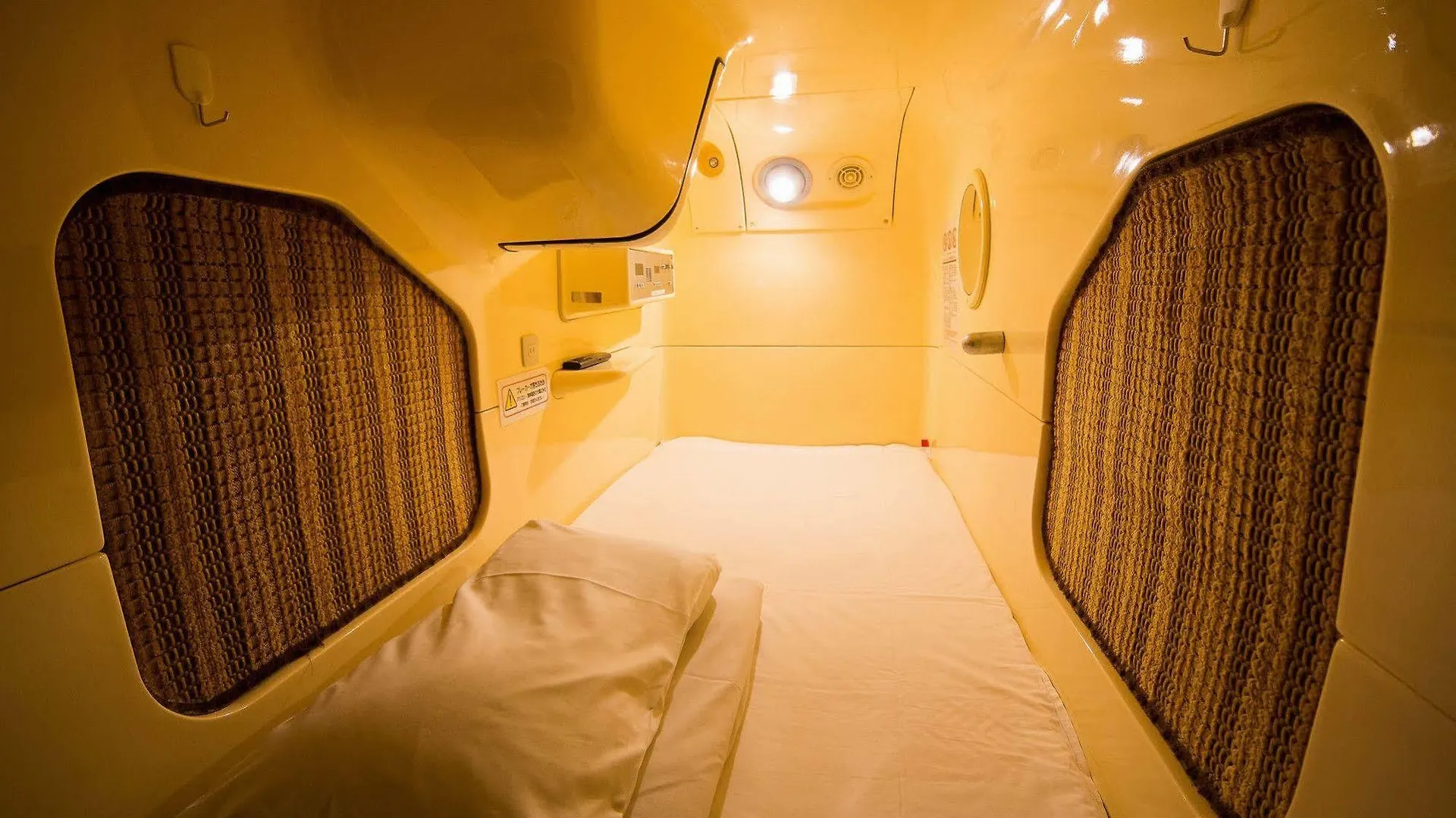Hotel Capsule Inn Sapporo Hostel